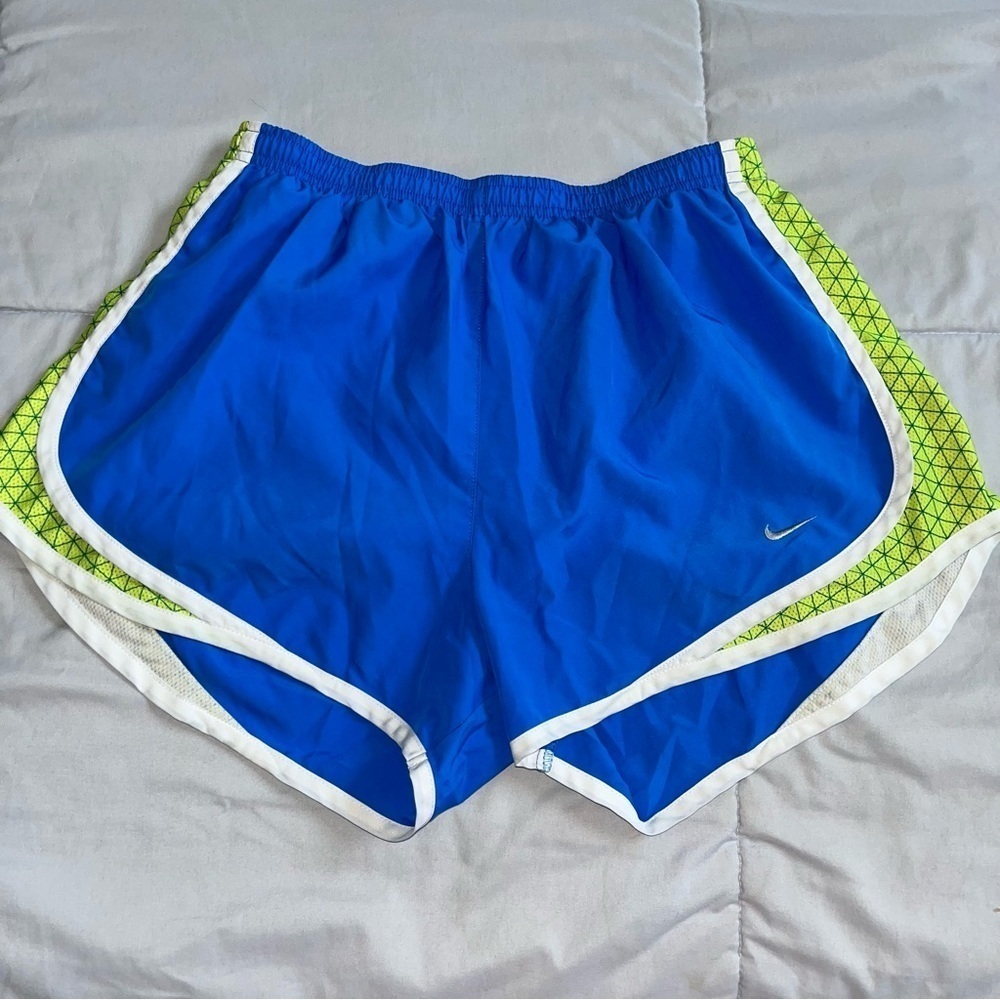 Nike Dri-Fit blue elastic waist lined shorts with green trim, adult size Medium